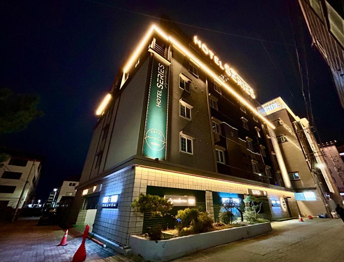 Series Hotel Gyeongju Exteriör bild