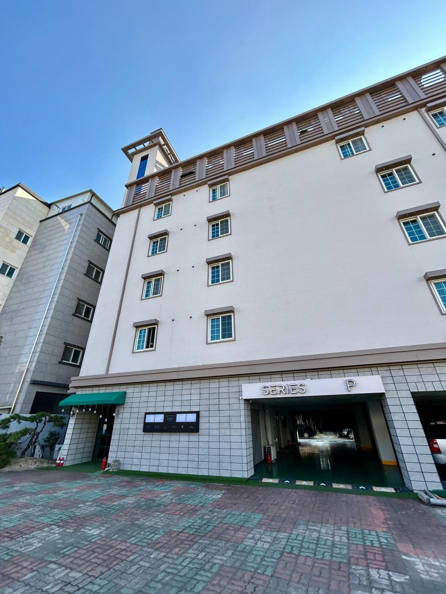 Series Hotel Gyeongju Exteriör bild